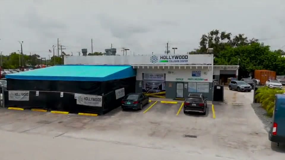 Hollywood Collision Center shop exterior